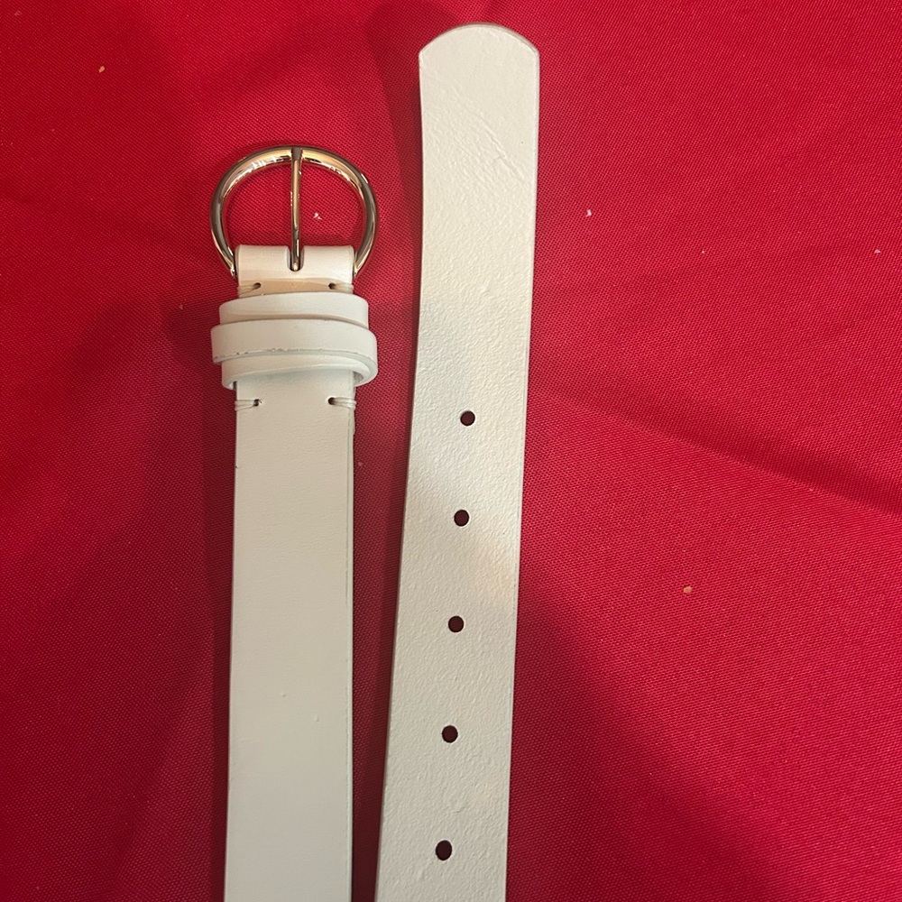 LOFT White Leather Belt with Gold-Tone Round Buckle